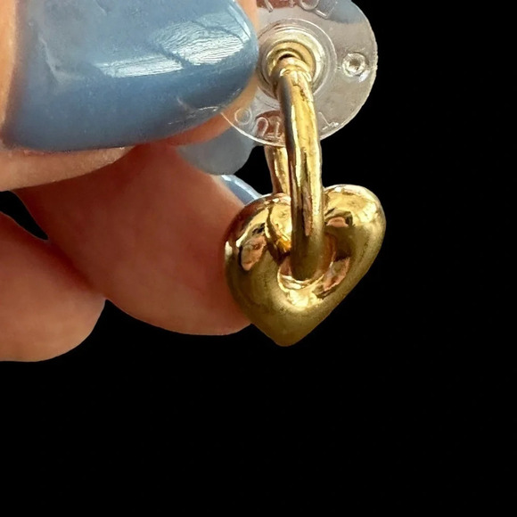 Loft Outlet Gold Tone Puffed Heart Hoop Post Earrings Simple Love Wedding Bridal - Picture 3 of 4